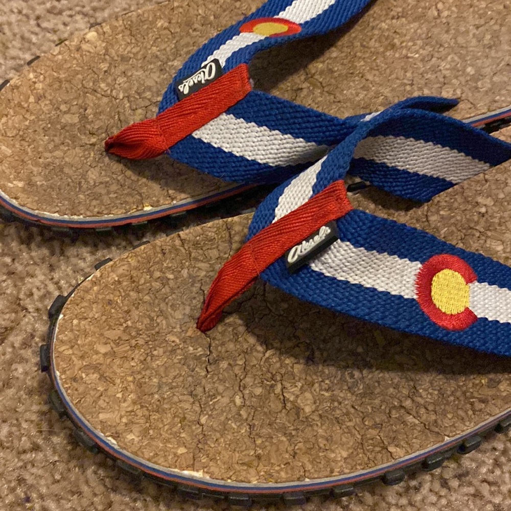 Colorado flops - Picture 2 of 3